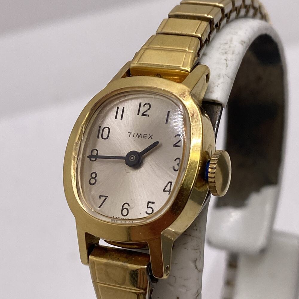 Vintage Timex Womens Mechanical Wind Watch Running Works